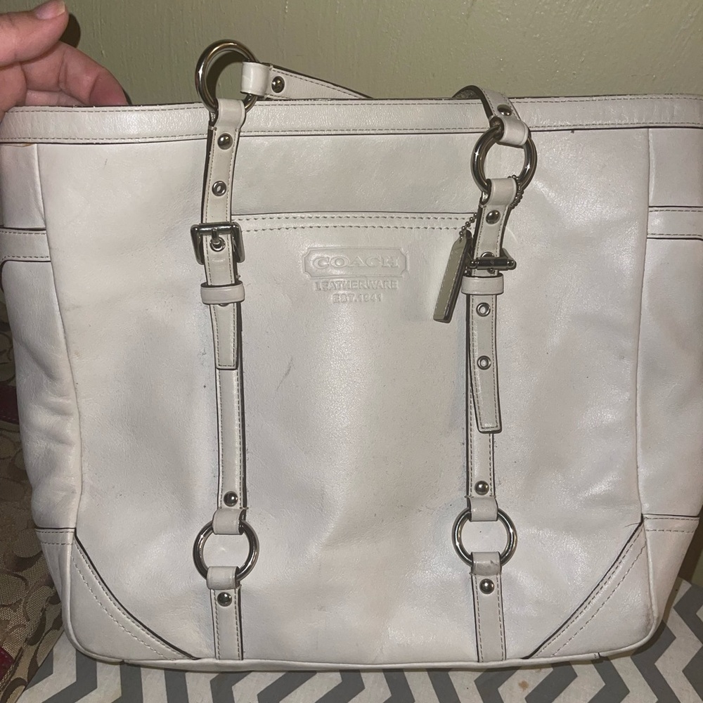 Off white/Cream Coach Bag